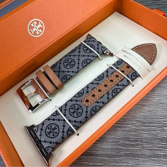 NEW✅TORY BURCH NAVY AND BROWN LEATHER BAND FOR APPLE WATCH 38-40MM TBS0065 - Picture 1 of 8
